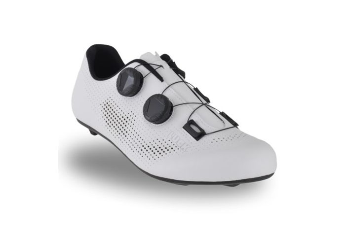 pilot-zapatillas-carretera-blancas-on-steam (1).jpg
