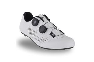 pilot-zapatillas-carretera-blancas-on-steam (1).jpg